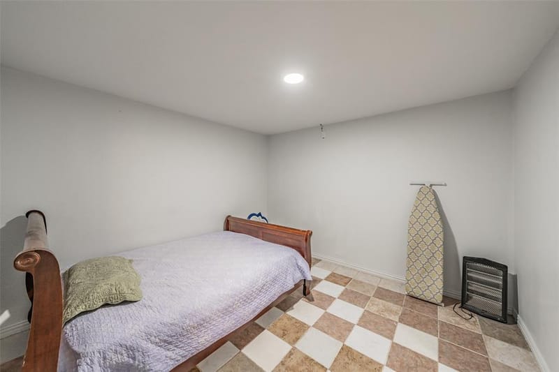 1603 Whitaker Avenue, Dallas TX 75216 - Photo 12