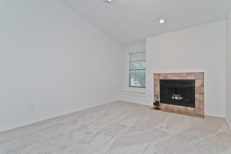 5757 E University Boulevard # 27Y, Dallas TX 75206 - Photo 13