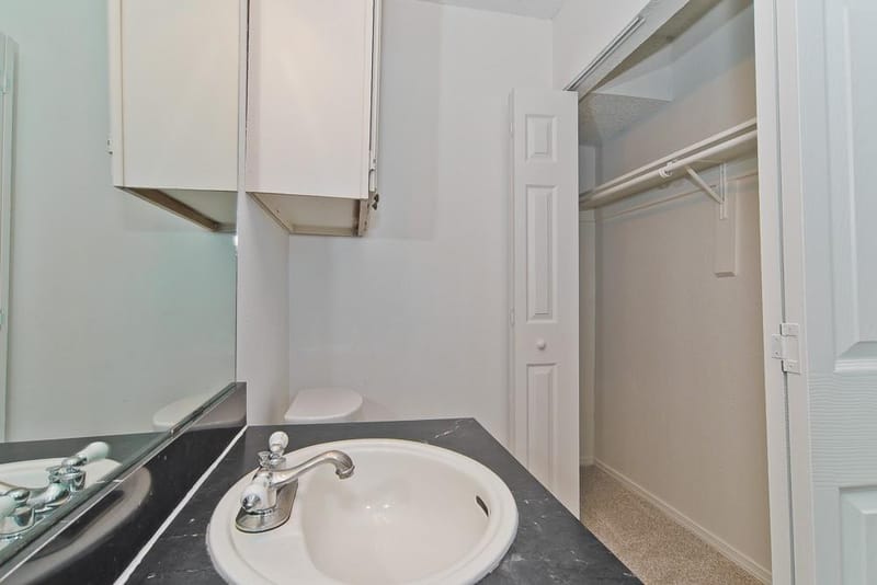 5757 E University Boulevard # 27Y, Dallas TX 75206 - Photo 17