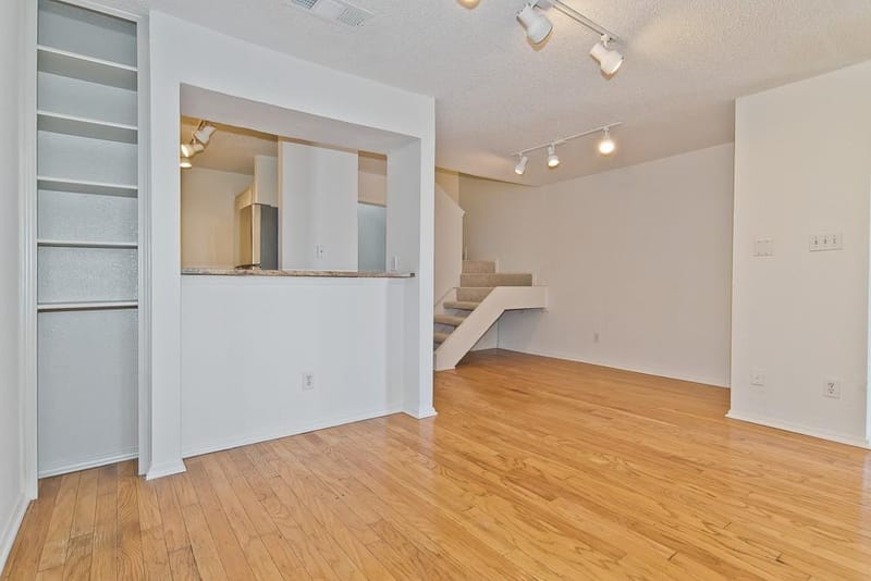 5757 E University Boulevard # 27Y, Dallas TX 75206 - Photo 7