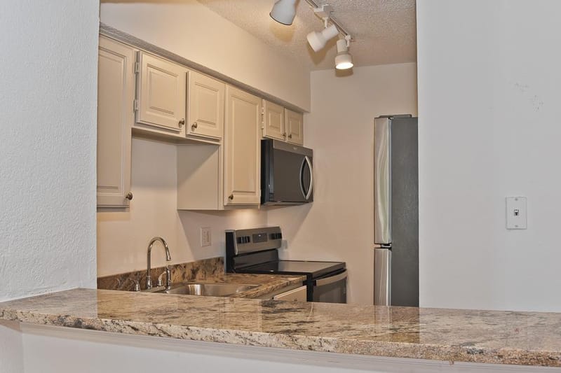 5757 E University Boulevard # 27Y, Dallas TX 75206 - Photo 10