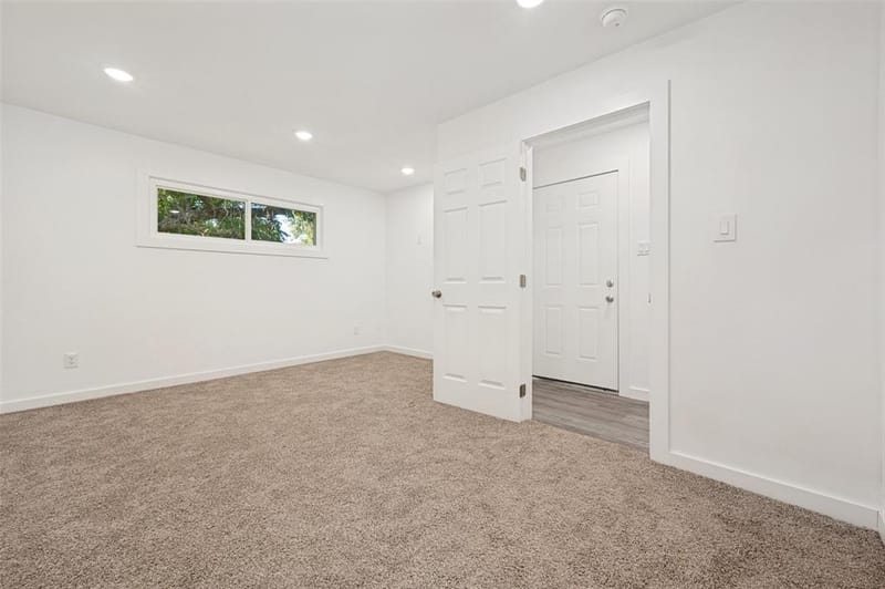 2661 Hudspeth Avenue, Dallas TX 75216 - Photo 7