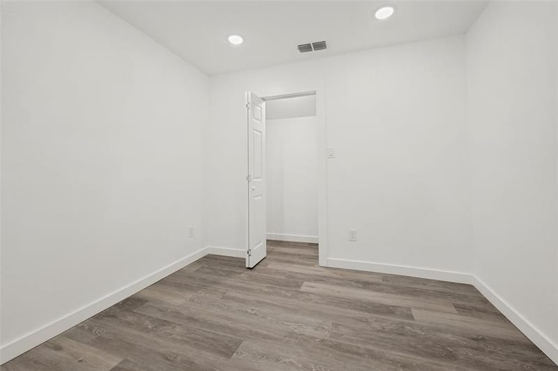 2661 Hudspeth Avenue, Dallas TX 75216 - Photo 5