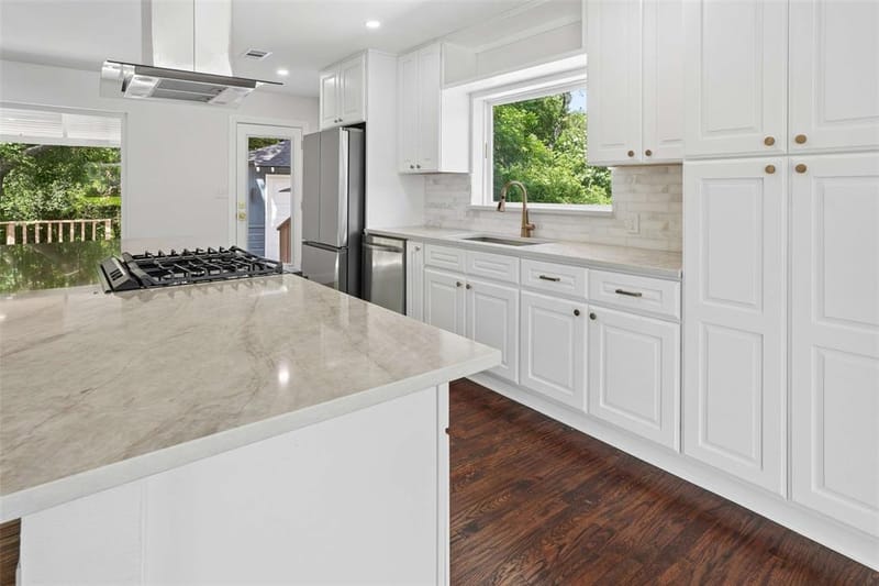 6615 Ridgemont Drive, Dallas TX 75214 - Photo 8