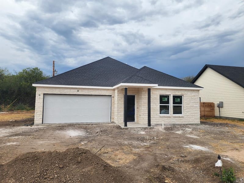 2516 Sheraton Drive, Fort Worth TX 76105 - Photo 2