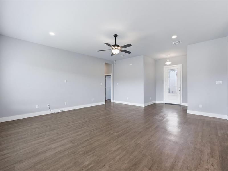 1301 Carnoustie Drive, Ennis TX 75119 - Photo 7