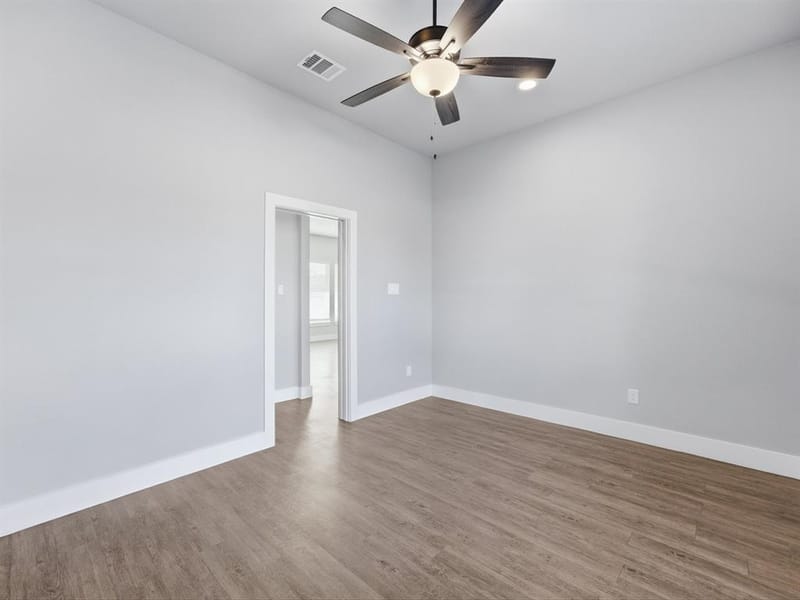 1301 Carnoustie Drive, Ennis TX 75119 - Photo 10