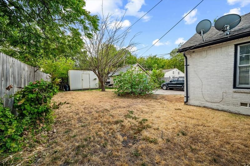 2614 Roanoke Avenue, Dallas TX 75235 - Photo 22
