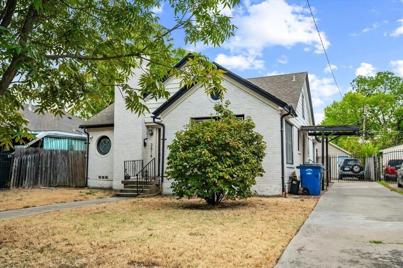 2614 Roanoke Avenue, Dallas TX 75235 - Photo 3