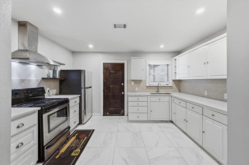 2614 Roanoke Avenue, Dallas TX 75235 - Photo 10
