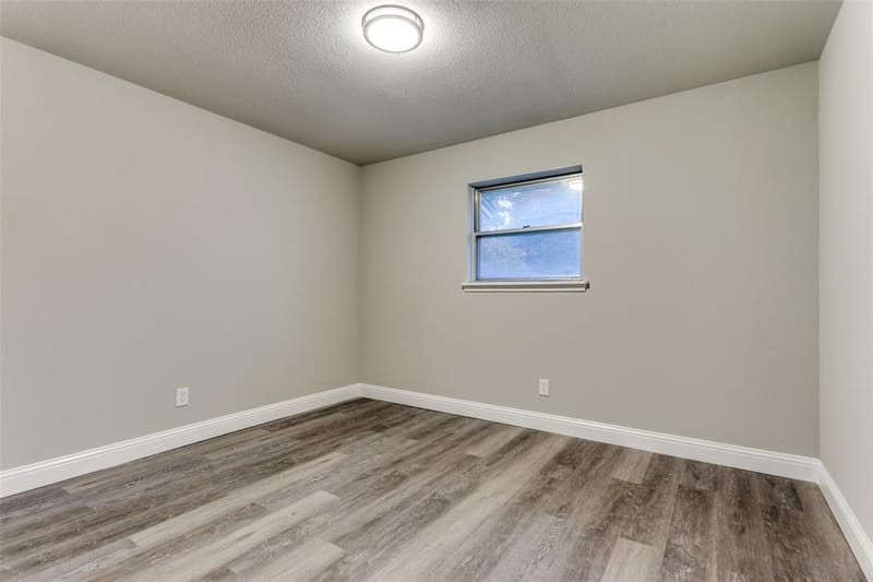 2801 Wren Avenue, Fort Worth TX 76133 - Photo 22