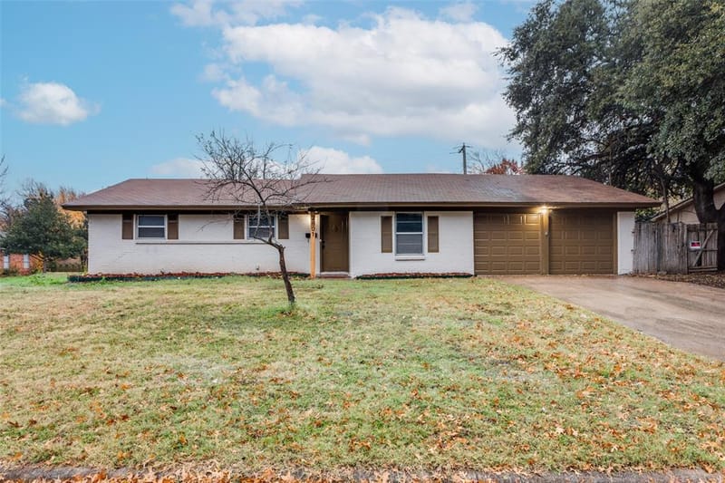 2801 Wren Avenue, Fort Worth TX 76133 - Photo 25