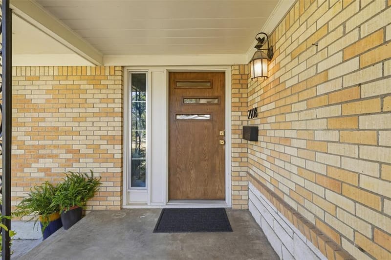 2908 Ryan Place Drive, Fort Worth TX 76110 - Photo 7