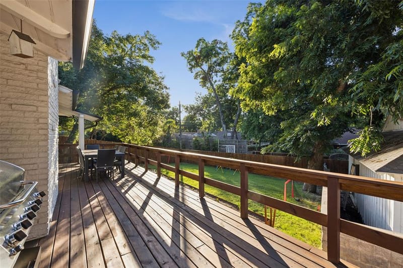 1657 Nob Hill Road, Dallas TX 75208 - Photo 20