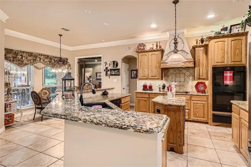 197 Park Place Circle, Cresson TX 76035 - Photo 11