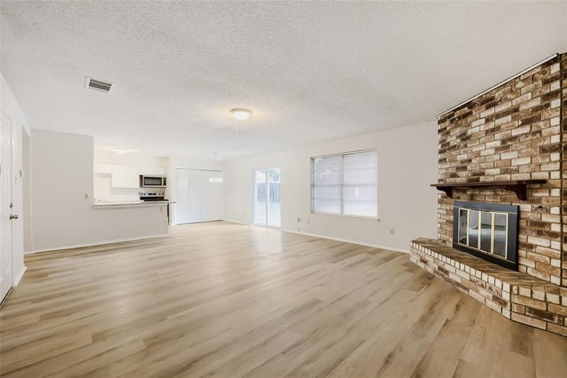 3332 Chalmette Court, Forest Hill TX 76140 - Photo 6