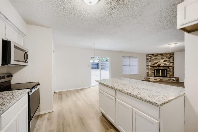 3332 Chalmette Court, Forest Hill TX 76140 - Photo 13