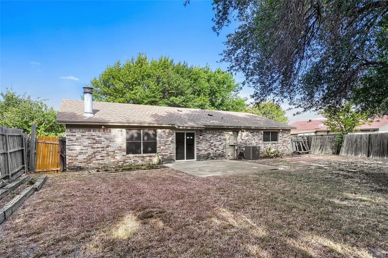 3332 Chalmette Court, Forest Hill TX 76140 - Photo 25