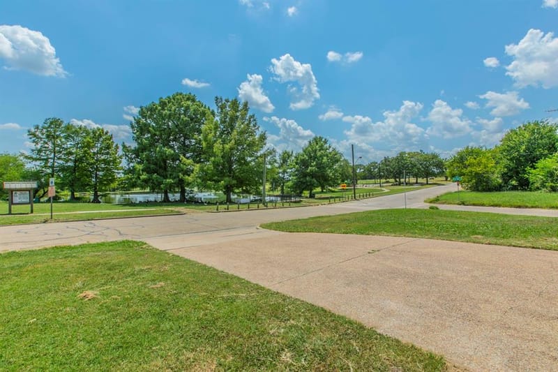 1936 Post Oak Drive, Waco TX 76705 - Photo 4