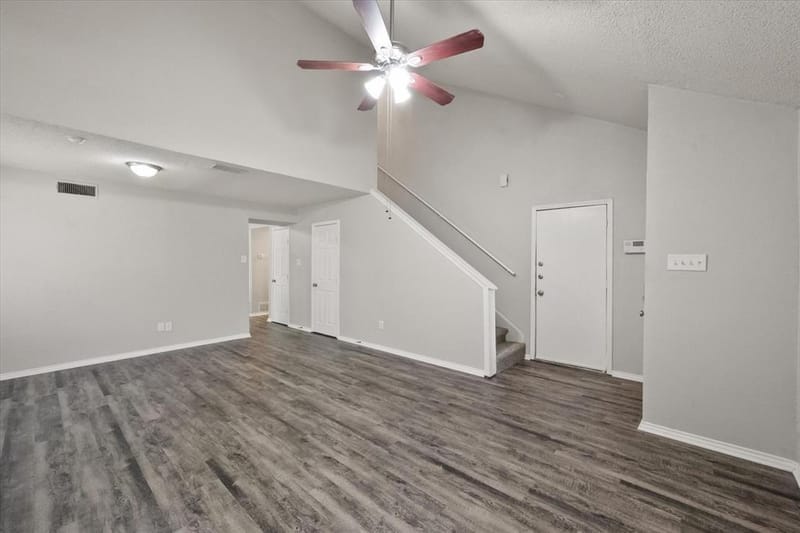 3505 Rush Springs Drive, Arlington TX 76016 - Photo 6