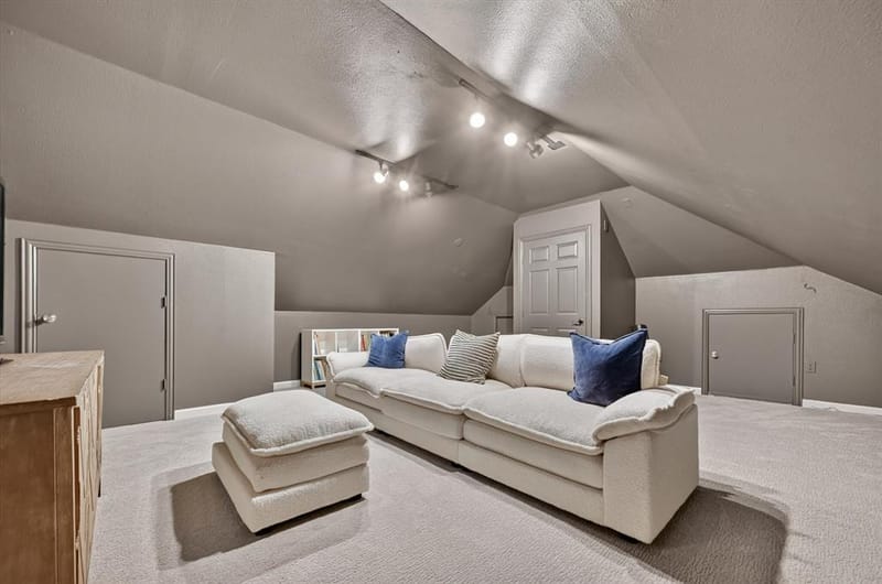 835 Cross Timbers Drive, Double Oak TX 75077 - Photo 17