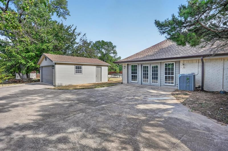 835 Cross Timbers Drive, Double Oak TX 75077 - Photo 36