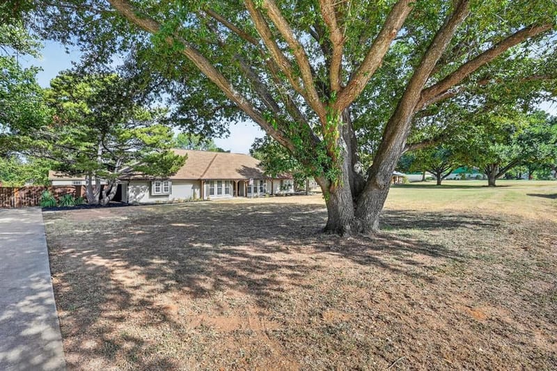 835 Cross Timbers Drive, Double Oak TX 75077 - Photo 38