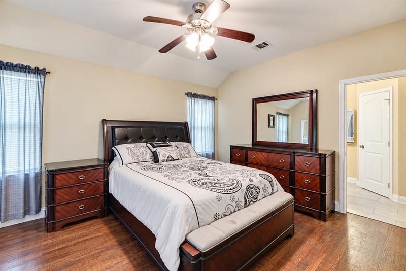 910 English Street, Irving TX 75061 - Photo 12