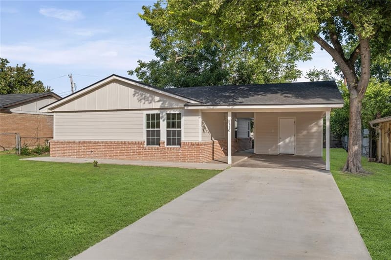 5110 Inwood Drive, Beverly Hills TX 76711 - Photo 3