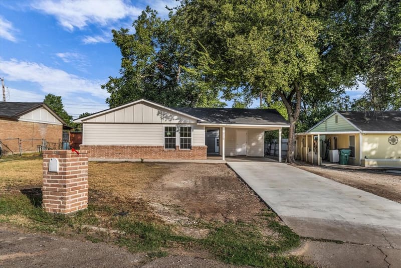 5110 Inwood Drive, Beverly Hills TX 76711 - Photo 5