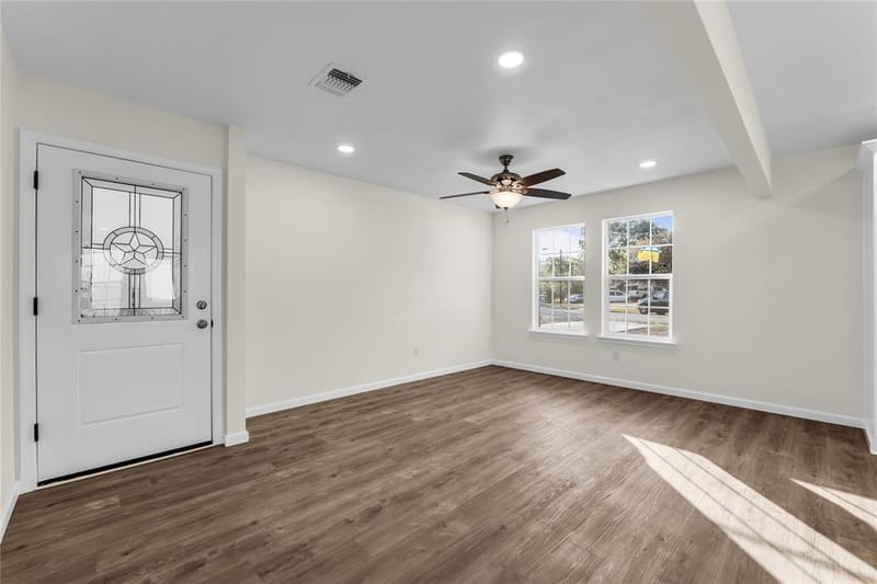 5110 Inwood Drive, Beverly Hills TX 76711 - Photo 8