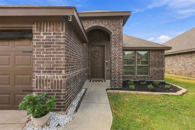 4153 Mountain Meadow Road, Fort Worth TX 76036 - Photo 4