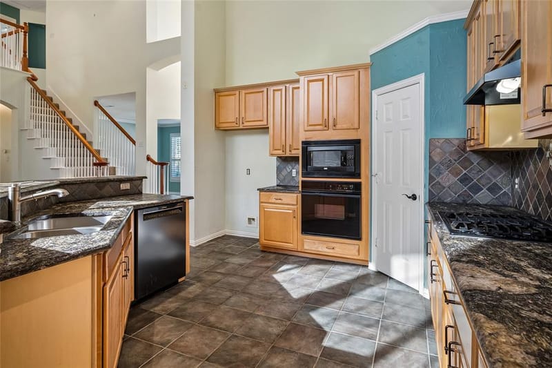 125 Bricknell Lane, Coppell TX 75019 - Photo 11