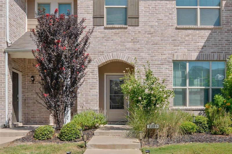 2228 Davenport Drive, Denton TX 76207 - Photo 3