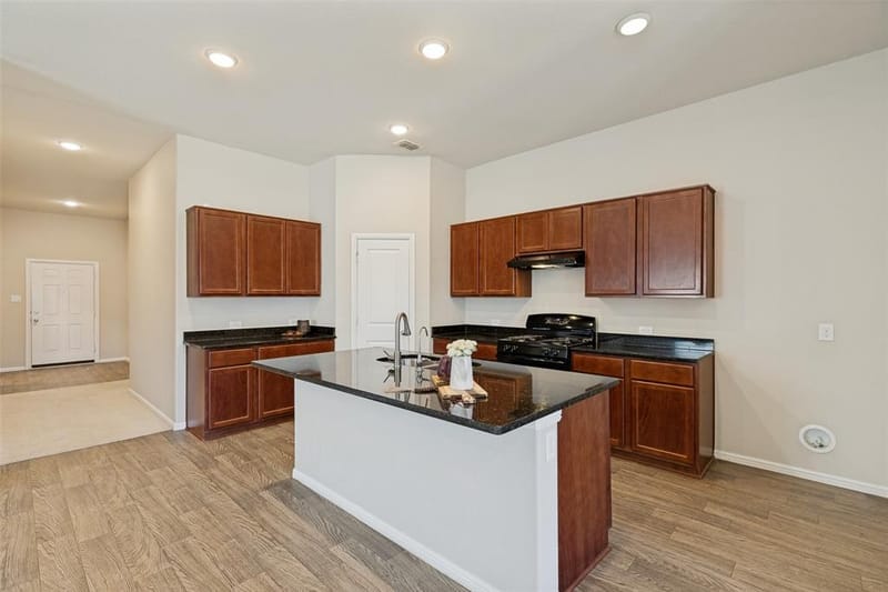 6221 Painswick Drive, Celina TX 76227 - Photo 12