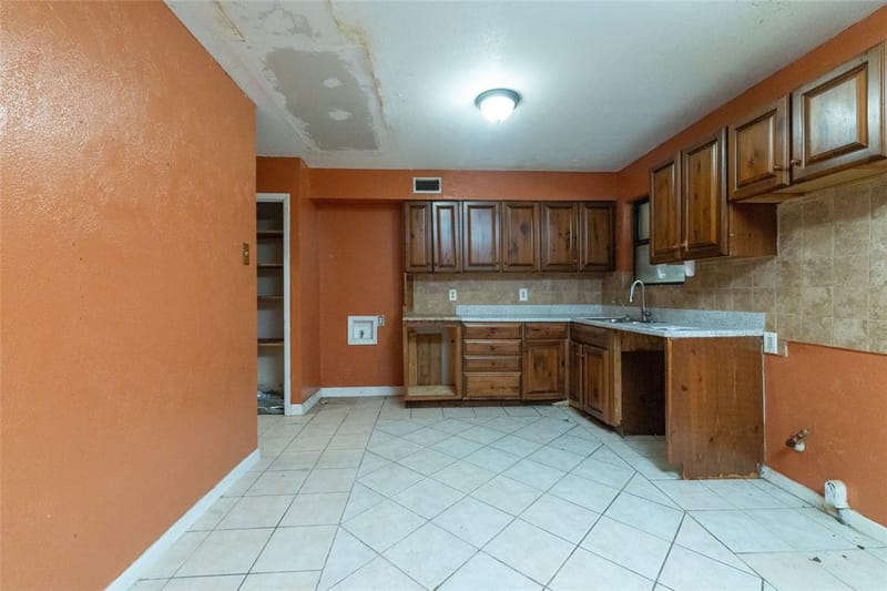 3264 Hillglenn Road, Dallas TX 75228 - Photo 12