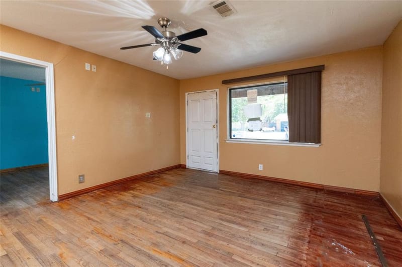 3264 Hillglenn Road, Dallas TX 75228 - Photo 3