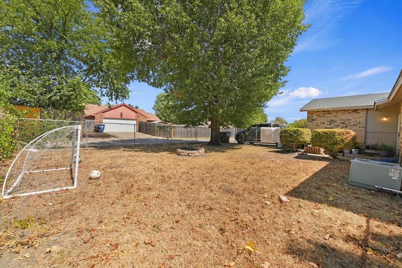 1117 Southridge Drive, Lancaster TX 75146 - Photo 27