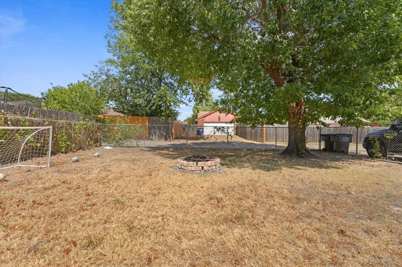 1117 Southridge Drive, Lancaster TX 75146 - Photo 26