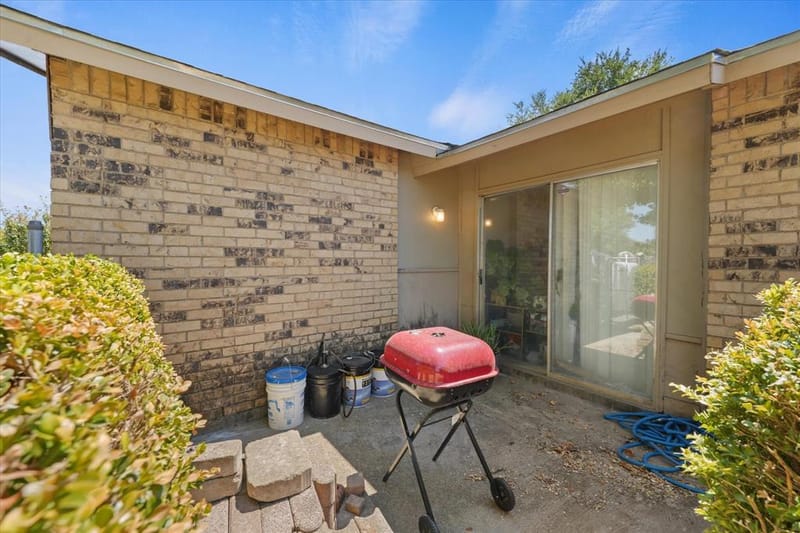 1117 Southridge Drive, Lancaster TX 75146 - Photo 25