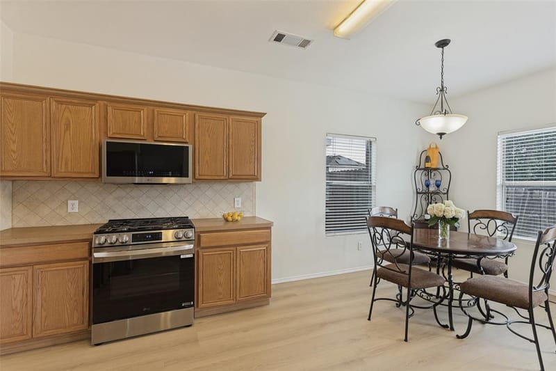 613 Stirrup Bar Drive, Fort Worth TX 76179 - Photo 13