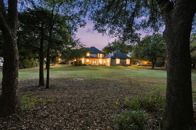 303 Highland Court, Double Oak TX 75077 - Photo 37