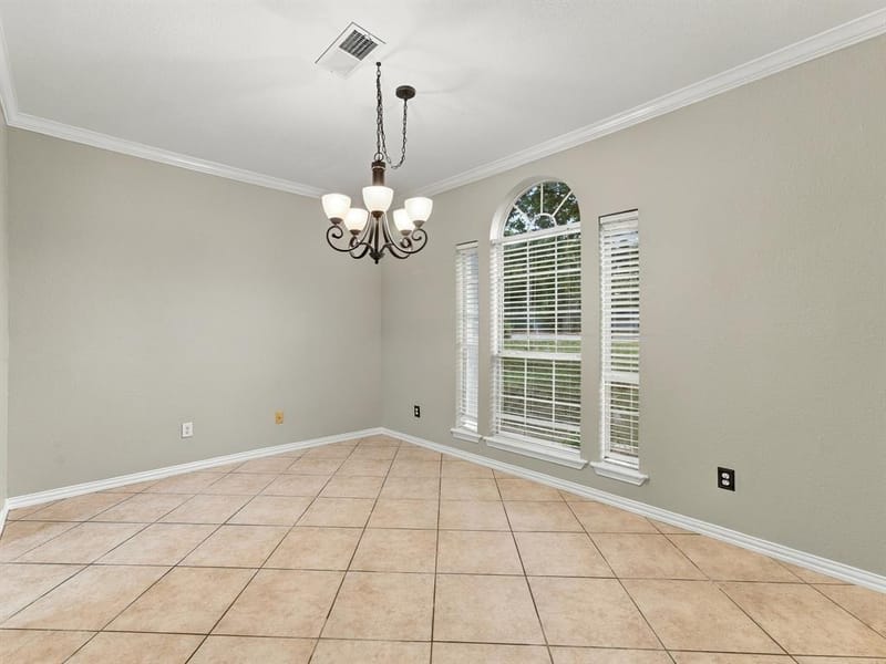 803 N State Street, Decatur TX 76234 - Photo 9