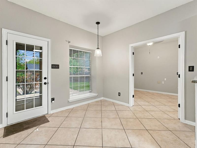 803 N State Street, Decatur TX 76234 - Photo 11