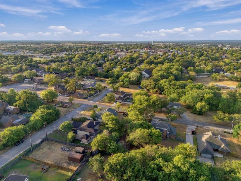 803 N State Street, Decatur TX 76234 - Photo 39