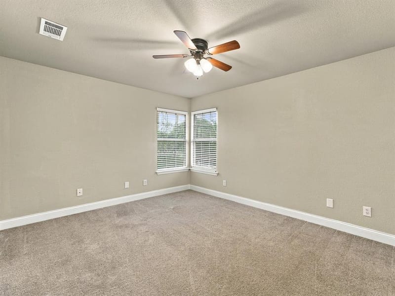 803 N State Street, Decatur TX 76234 - Photo 25