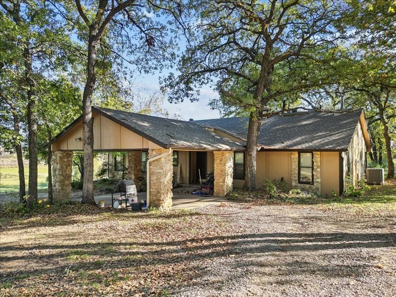 8123 Hilltop Road, Argyle TX 76226 - Photo 12