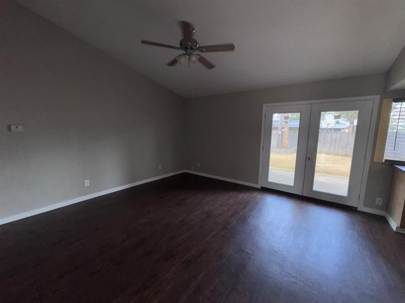 1610 Kingston Drive, Grand Prairie TX 75051 - Photo 9