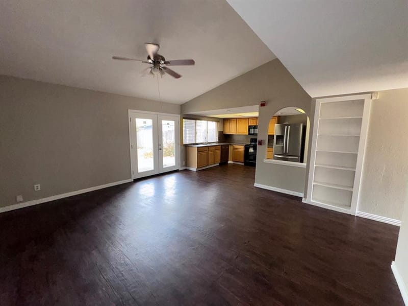 1610 Kingston Drive, Grand Prairie TX 75051 - Photo 8