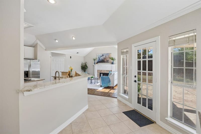 3700 Maywood Court, Carrollton TX 75007 - Photo 8